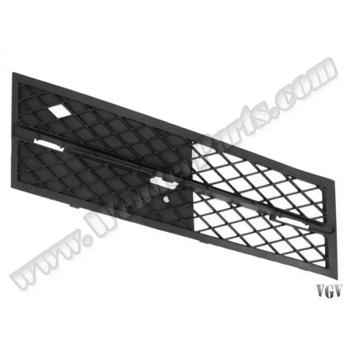 Tampon Izgarası F10 Ön Sağ; Yarı-Kapalı 2010-13