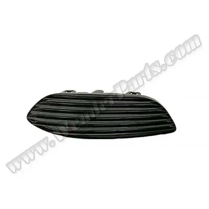 Tampon Izgarası W205 Ön Sağ; Kapalı -Luxury-