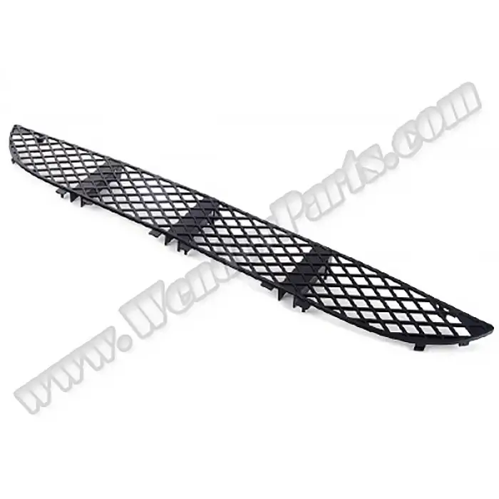 Tampon Izgarası W210 Ön Orta 2000-02