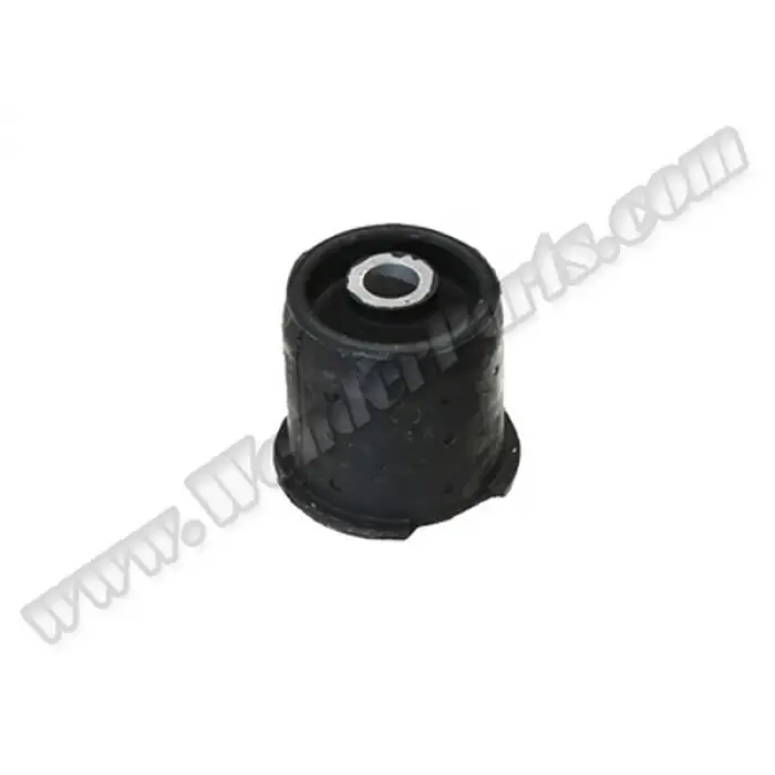 Travers Takozu E36 Arka; Arka Taraf