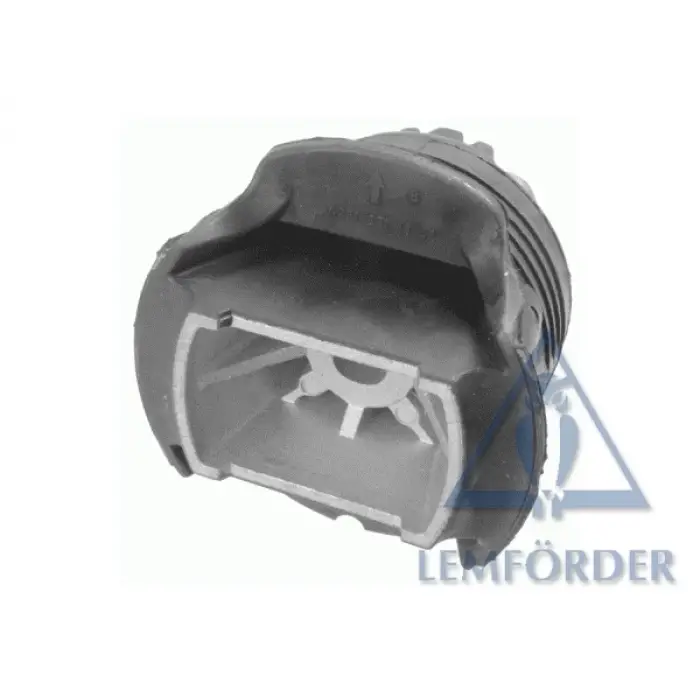 Travers Takozu W221 Arka; Arka Taraf