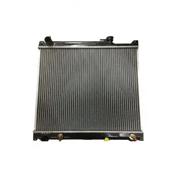 Suzuki Vitara 2.0 98 06 Arası Uyumlu Su Radyatörü Brazing At 425x526x26 17700 77E00 Wisco