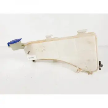 Opel Grandland Rezerve Su Deposu YP00066080 PSA