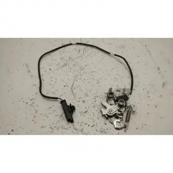 Peugeot II 3008 3008 Motor Kaput Kilidi 9676343880 PSA