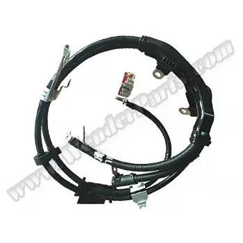 Akü Kablosu W204 C207 X204 Artı +