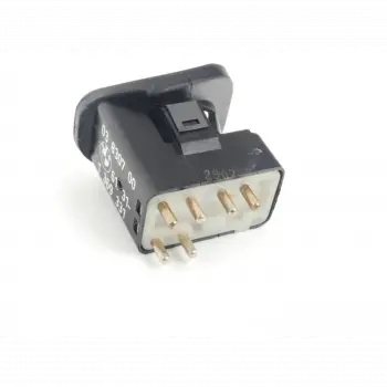 BMW E30 Ayna Düğmesi BMW 61311378847