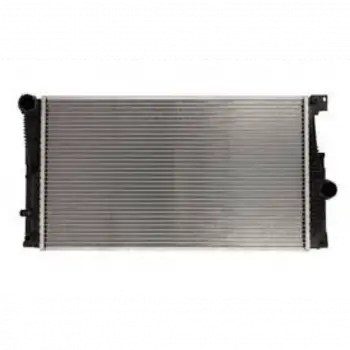BMW F10 Motor Su Radyatörü N20 Otm Şanz AC 17118672011 Wender