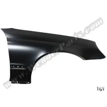 Çamurluk W203 Ön Sağ; Sac 2000-06