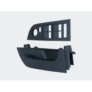 Kapı Tutamağı E90 Ön Sol; Siyah Cam Düğme Çerçeveli