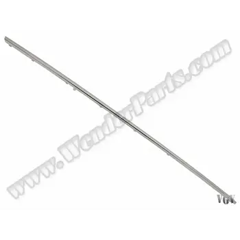 Marşpiye Çitası W205 Ön Sağ; Krom -Avg-