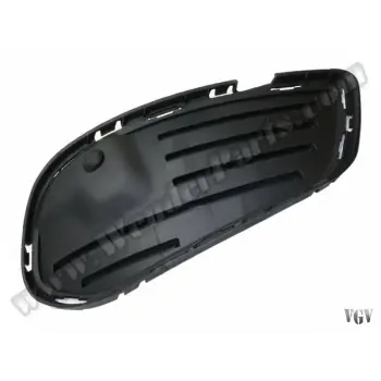 Tampon Izgara Kapağı W205 Ön İç Sağ -AMG- 2014-18
