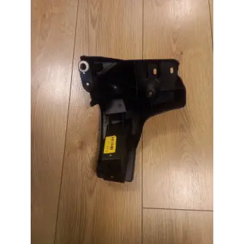 Tampon Taşıyıcı Braketi Megane-4 Arka Sağ