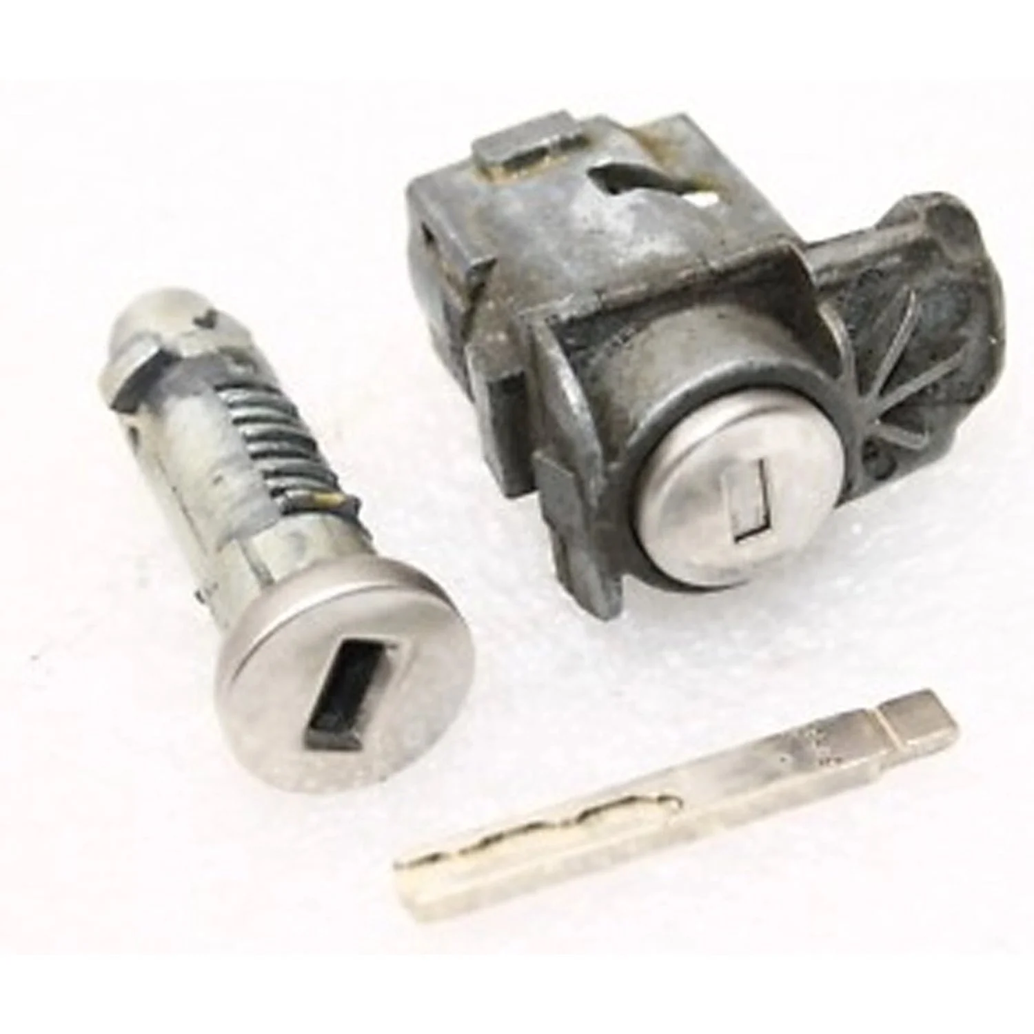 Opel Astra Key Release Button 93178541 YTT