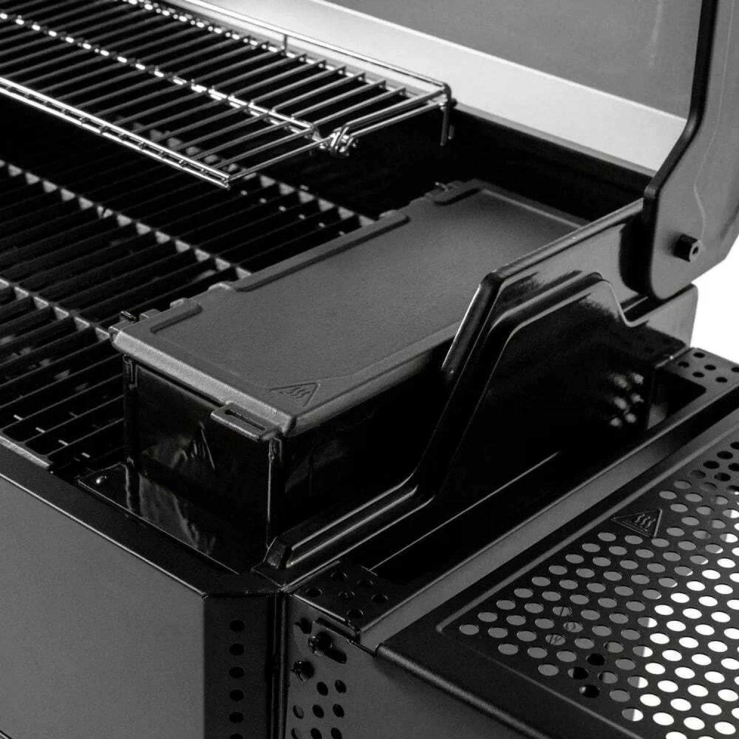 AutoIgnite Serisi 545 Kömürlü Smoker Mangal