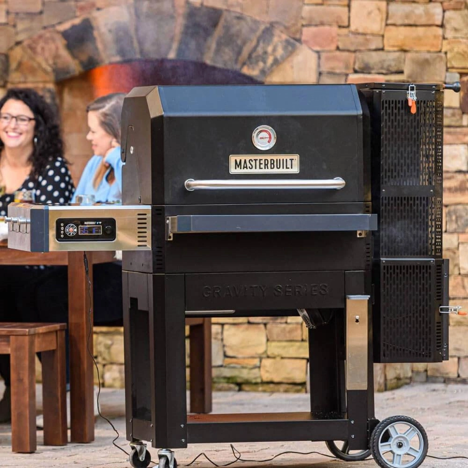 Gravity Serisi 1050 Dijital Kömürlü Smoker Mangal