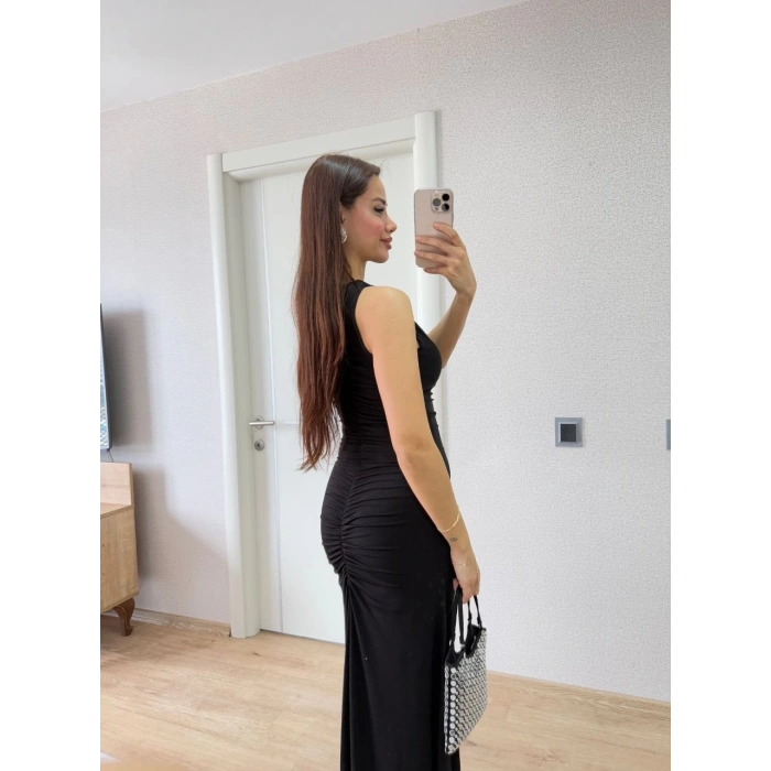 Bürümcük Kumaşlı İçi Astarlı Üzgülü Kolsuz Büzgülü Uzun Elbise - Siyah