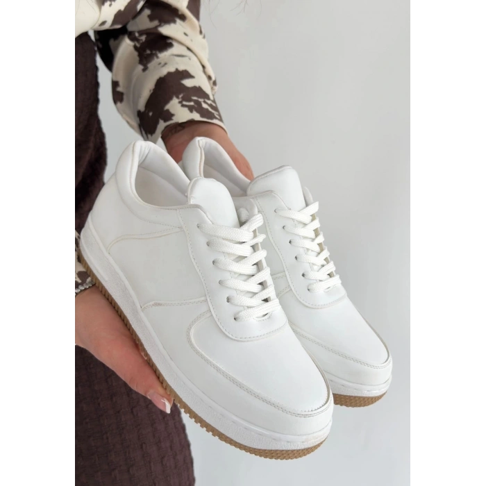 Ceyyan Beyaz Cilt Bağcıklı Spor Ayakkabı