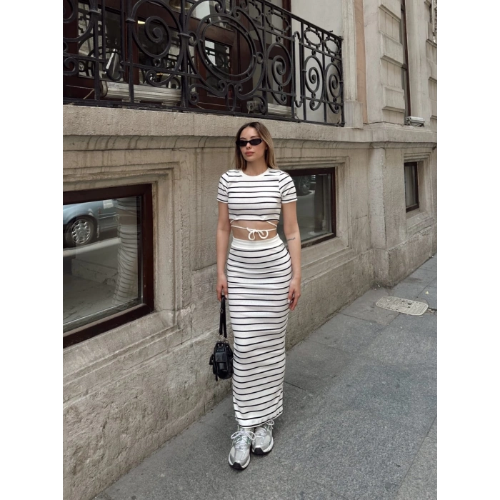 Çizgili etekli takım beyaz s3609