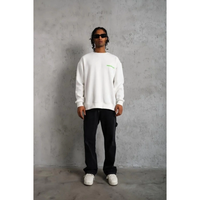 Erkek Oversize Sweatshirt – Beyaz Renk | Ön ve Sırt Baskılı, Üç İplik İçi Pamuklu Kumaş, Rahat Kalıp, Ribanalı Kışlık Sweat | Winagain Polizei Serisi - Beyaz