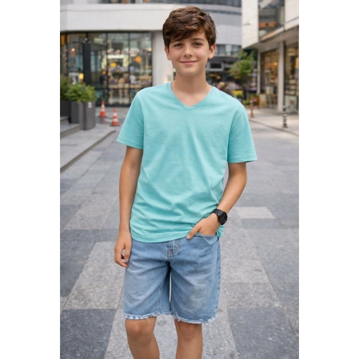 Genç Erkek Çocuk V Yaka Tişört Model - Turkuvaz