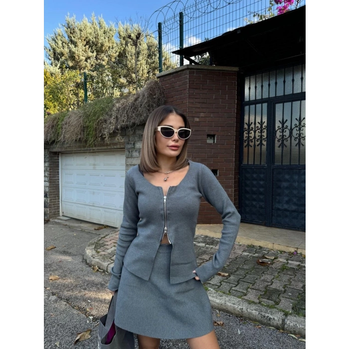 İkili Fermuarlı Hırkalı Etekli Takım - Füme