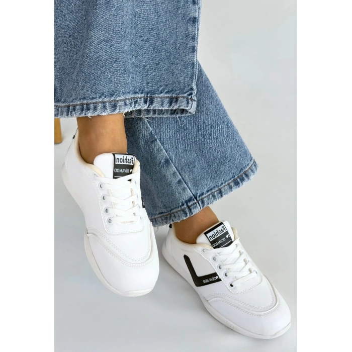 Jowen Beyaz Cilt Siyah Detaylı Bağcıklı Spor Ayakkabı