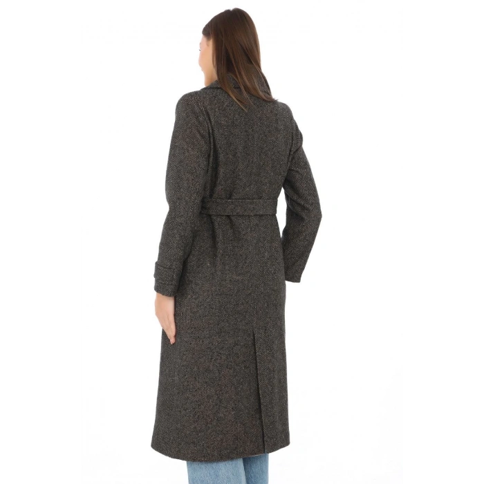 Kadın Balık Sırtı Kaşe Kaban – Uzun Boy Kruvaze Yaka Kuşaklı Astarlı Kışlık Tesettür Kaban, Yünlü Dokuma Kaşmir Kumaş, Cepli Rahat Oversize Kalıp Şık Modern Kaban Mont Modeli (Günlük ve Özel Gün Kombinlerine Uygun) - Kahverengi