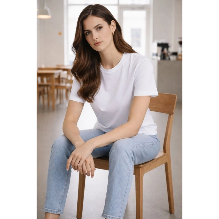 Kadın Bisiklet Yaka Tişört Regular Kalıp Basic Pamuklu Günlük Kullanım T-shirt - Beyaz