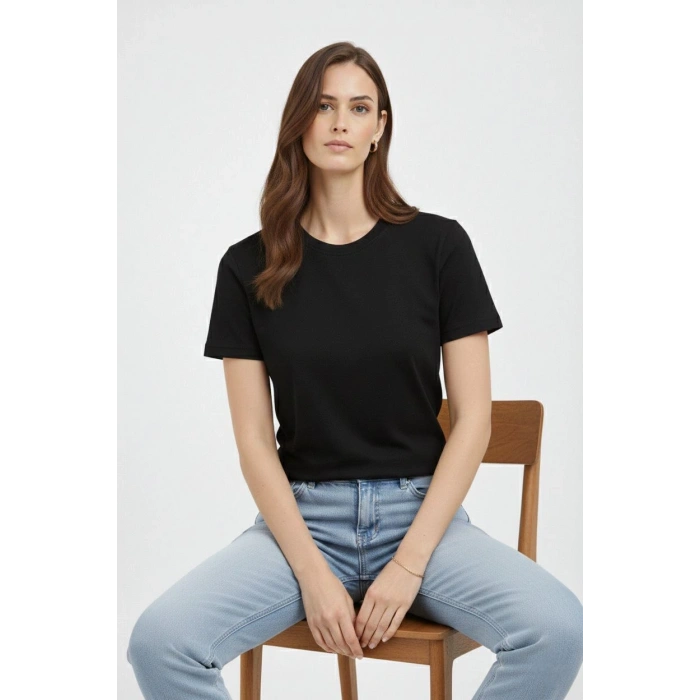 Kadın Bisiklet Yaka Tişört Regular Kalıp Basic Pamuklu Günlük Kullanım T-shirt - Siyah