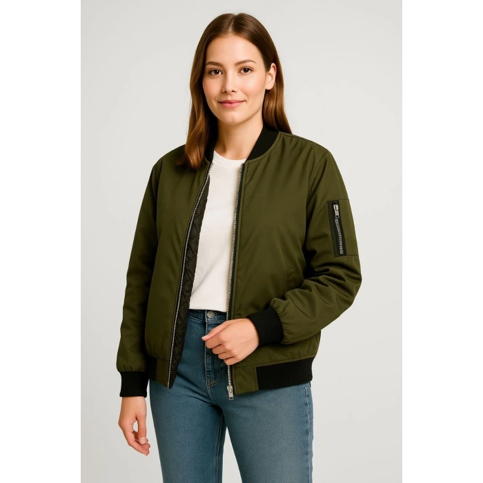 Kadın Bomber Mont Ceket – Fermuarlı, Kapitone İçi Astarlı, Su İtici Kumaş, Regular Fit, Yandan Cepli, Günlük Bahar & Kış Şık Rahat Stil - Haki