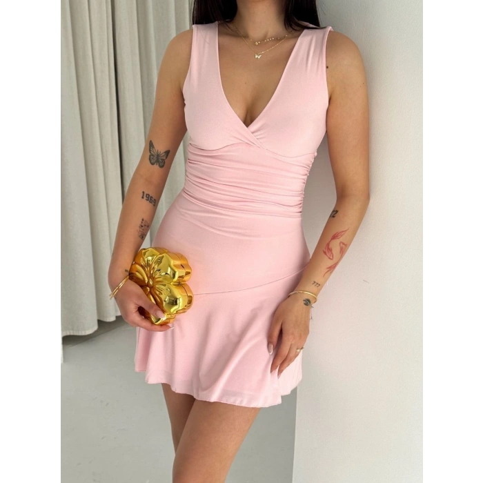Kadın Derin V Yaka Sırt Dekolteli Mini Elbise Drapeli Şık Kolsuz - Pembe