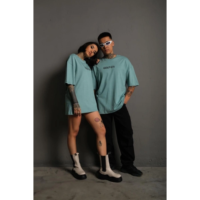 Kadın Oversize Baskılı Tişört – Golf GTI Retro Araba Desenli, Ön & Arka Dijital Baskı, Sokak Modası Stil - Mint Yeşili