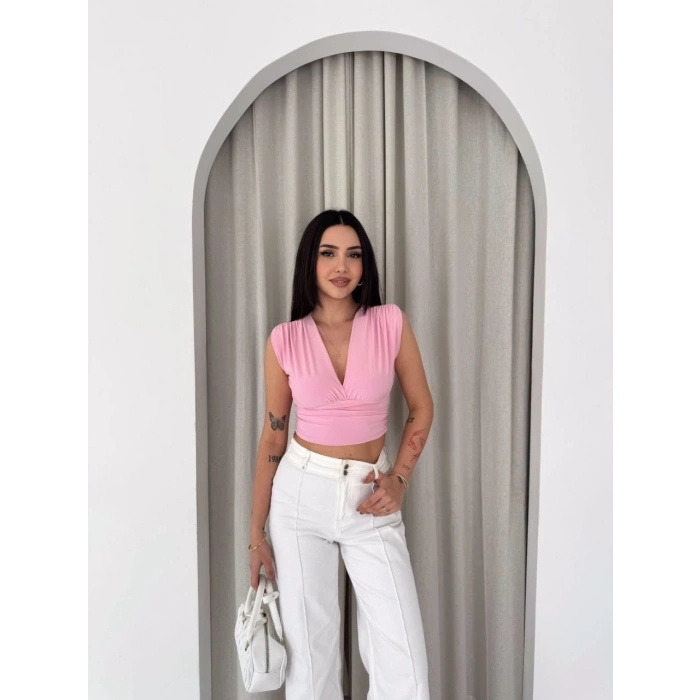 Kadın Vatkalı Kolsuz V Yaka Drapeli Crop Bluz Likralı Fit - Pembe