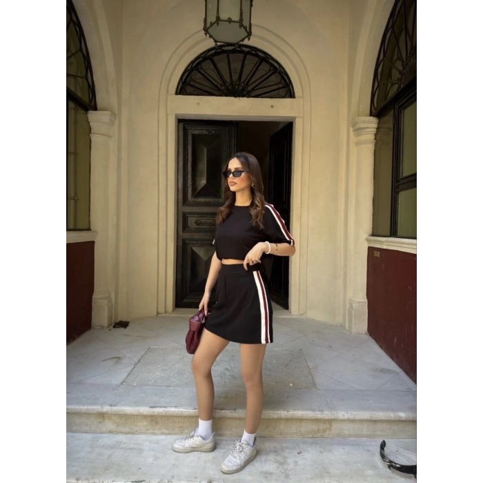 Osy Modal yumuşak dokulu Kumaş Kadın Parçalı Bisiklet Yaka T-shirt Mini Şortlu Etek İkili Takım - Siyah