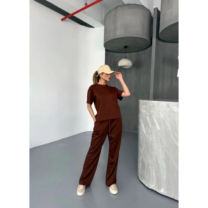Osy Modal Yumuşak Dokulu Kumaş Kısa Kollu Bluz Rahat Pantalon ikili Takım- Kahverengi