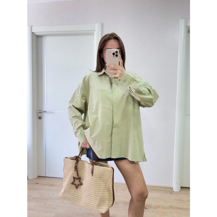 Poplin Kadın Yakalı Yandan Yırtmaçlı Arka Pens Detaylı Gömlek - Yeşil