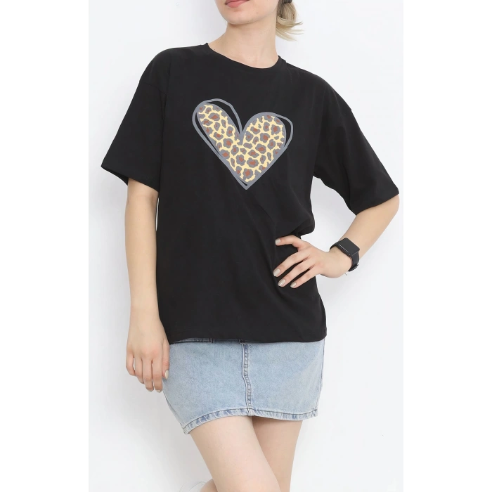 Sevgililer Günü İçin Özel Tasarım Leopar Kalp Baskılı T-shirt - Siyah