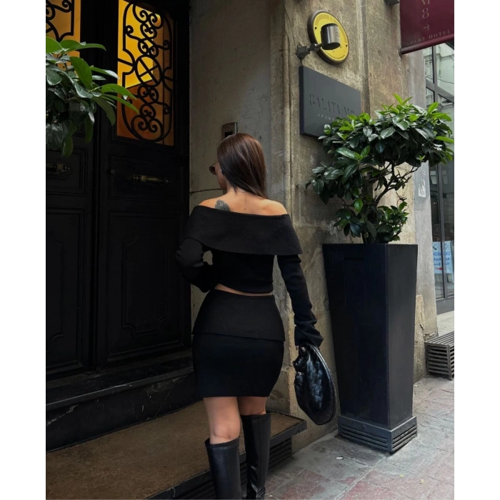 Straplez , Madonna , Carmen Yaka Croplu Mini Etekli ikili Takım Triko - Siyah