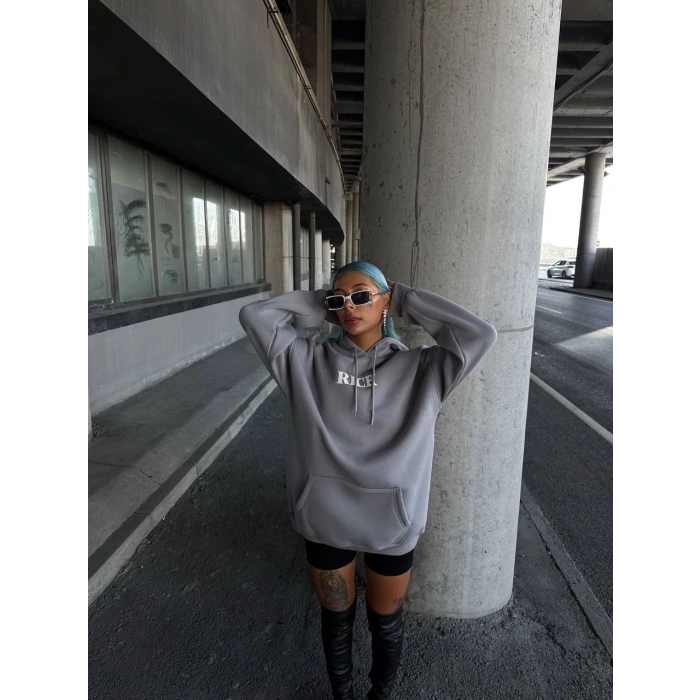 Uzun Kol Kapüşonlu Göğüs Baskılı SweatShirt - Gri