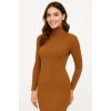 Kadın Boğazlı Triko Elbise – Uzun Fitilli Esnek Dokuma, Tam Kalıp, Kışlık & Baharlık Şık Rahat Stil, 130 cm Midi Boy Elbise - Kahverengi