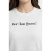 Kadın Wafıl Kumaş Tişört Regular Kalıp Bisiklet Yaka Baskılı Günlük Basic T-Shirt - Beyaz