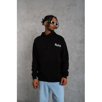 Erkek Oversize Üç İplik Kapüşonlu Sweat – Siyah Kol ve Etek Ribana Detaylı, Ön ve Sırt Baskılı, Kanguru Cepli Rahat Kalıp Model