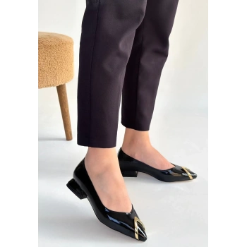 Goes Siyah Rugan Babet Ayakkabı