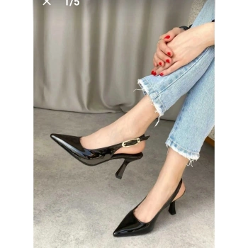 Hies Siyah Rugan Topuklu Ayakkabı