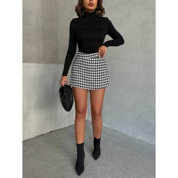 Kapaklı kaşe şort etek siyah beyaz kazayağı h261218