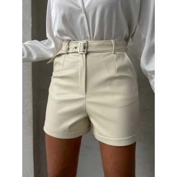 Kemerli deri şort krem h241003