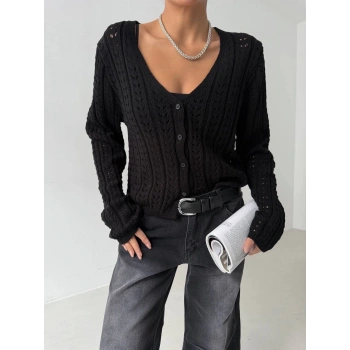 Küçük düğmeli küçük örgülü triko hırka siyah