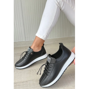 Monya Siyah Cilt Bağcıklı Spor Ayakkabı