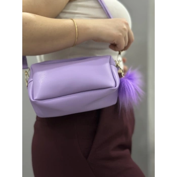 Ponpon mor cilt çanta