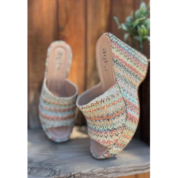 Tlay Kilim Desenli Dolgu Topuk Terlik